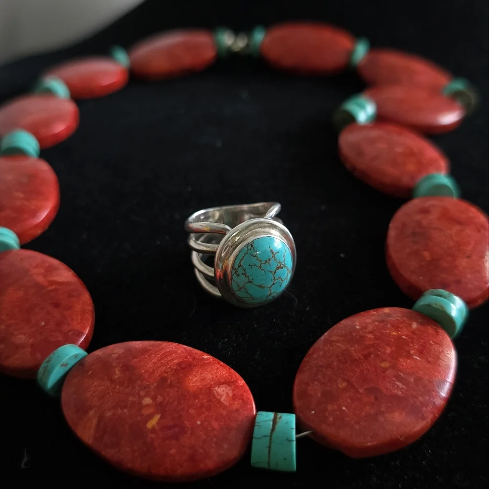 Vintage Turquoise and Graduated Sponge Coral 925 Beaded Necklace & Ring - Picture 2 of 15